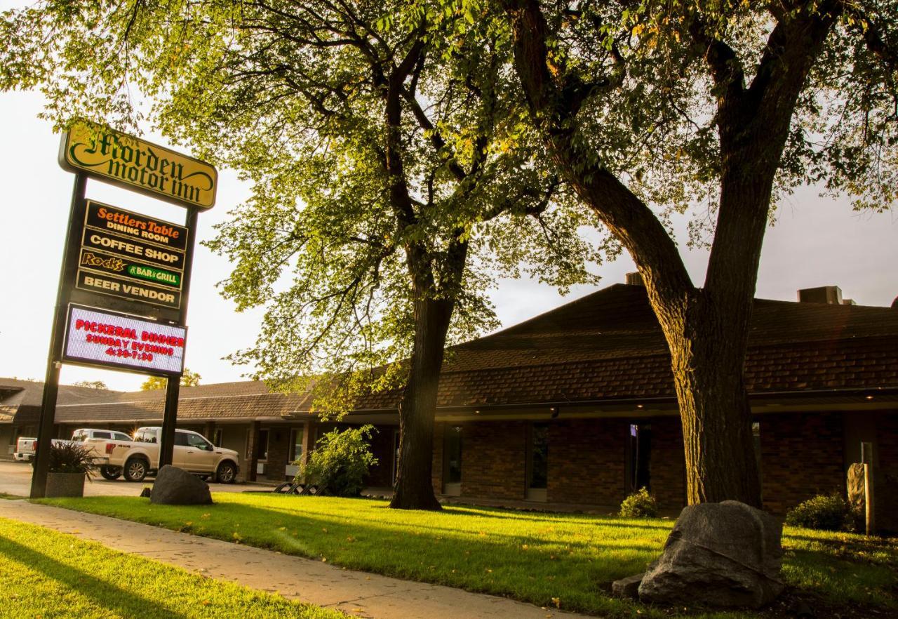 Morden Motor Inn Extérieur photo